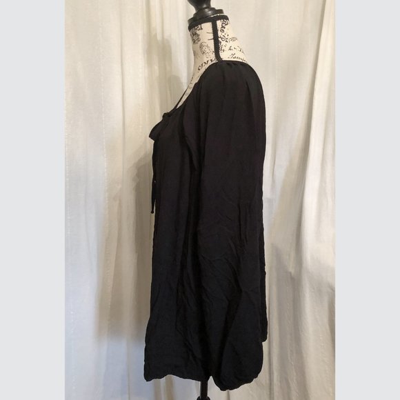 Black Long Sleeve Peasant Blouse - Picture 3 of 6